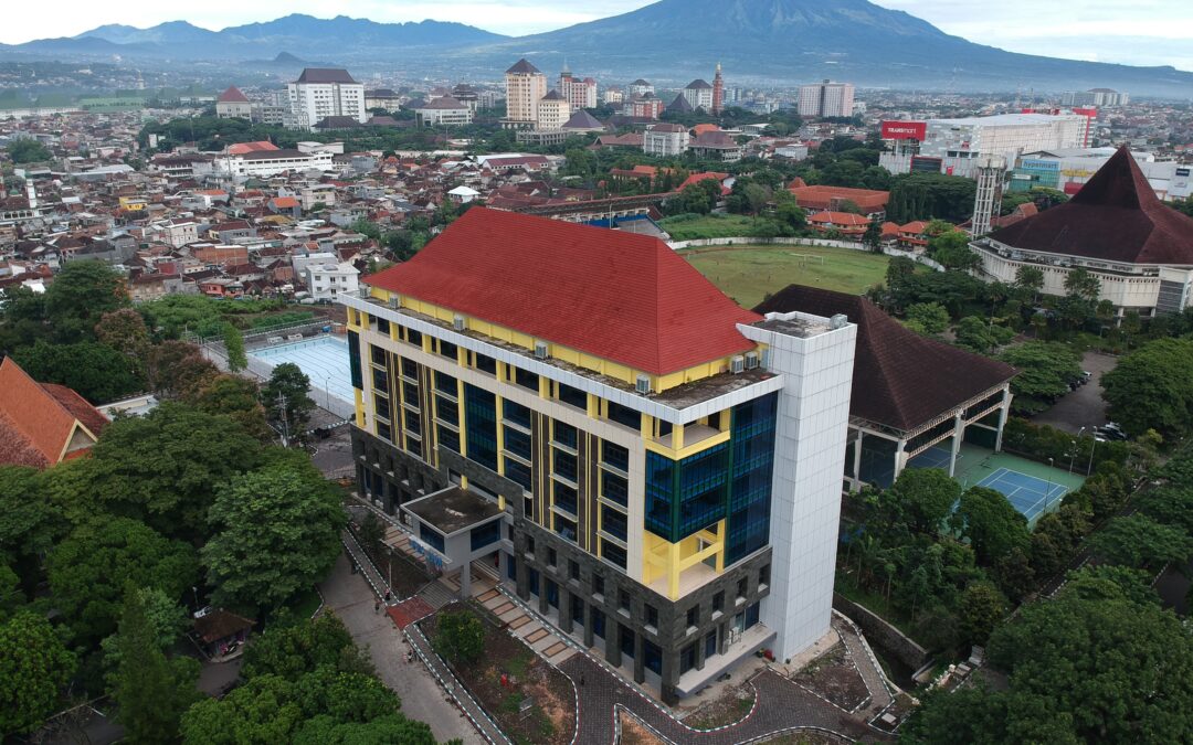 Pengukuhan Prof. Dr. Sapto Adi, M.Kes.
